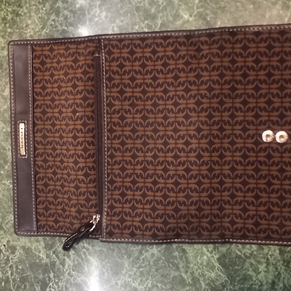 Fossil Wallet Lot - Picture 4 of 11